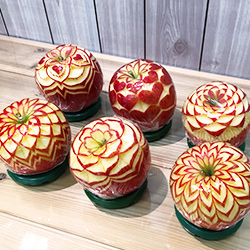 フルーツカービングのデザイン（リンゴデザイン）