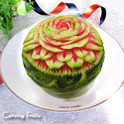 フルーツカービングのデザイン（アルマン）