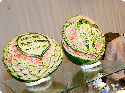 プレゼントにフルーツカービング